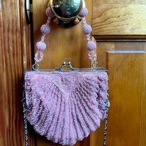 Beaded Clam Shell Clutch